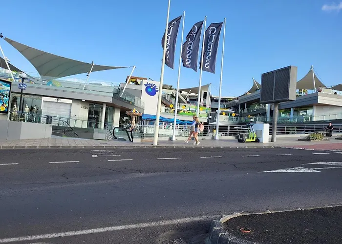 Dunia Iv Puerto del Carmen (Lanzarote)